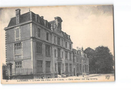 LANGRES - L'Ecole Des Filles Et La Crêche - Très Bon état - Langres