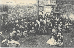 GUEMENE: Pendant La Messe Du Pardon - Coll Le Cunf Clic Lodi (en Vente 10 Jours Non Renouvelable) - Guemene Sur Scorff