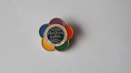 BROCHE VII EME FESTIVAL MONDIAL DE LA JEUNESSE ET DES ETUDIANTS VIENNE 1959 POUR LA PAIX ET L'AMITIE - Other & Unclassified