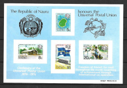 Nauru: Bf N°1 Le Centenaire De L'U P U  En 1974 - Niger (1960-...)