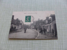 C-5558 , CPA ,Droué, La Grande Rue, Vers La Place - Droue