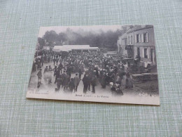 C-5567 , CPA ,Droué, Le Marché - Droue