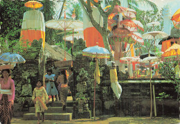 INDONESIE BALI ATMOSPHERE OF A PRAYER IN MAS BALI - Indonesia