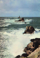 29 POINTE DU RAZ LES GORLES ET LE PHARE DE LA VIEILLE - La Pointe Du Raz