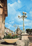 86 CHAUVIGNY PLACE DU MARCHE - Chauvigny