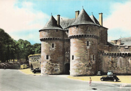 44 GUERANDE LA PORTE ST MICHEL DU XV SIECLE ET LE MAIL - Guérande