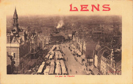 Lens * La Place , Un Jour De Marché * Foire Marchands - Lens