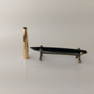 Kin Sin 660 Vintage Fountain Pen Black Plastic Gold Trim Fine Nib #5825 - Lapiceros
