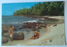 CPSM GUYANE FRANCAISE ILE DU SALUT Petite Plage à L'Ile Saint Joseph - ANIMATION - Andere & Zonder Classificatie
