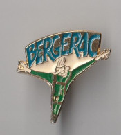 PIN'S THEME SPORT PARACHUTISME CLUB DE BERGERAC EN DORDOGNE VARIANTE BLEUE - Parachutting