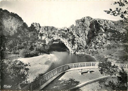 07 - Vallon Pont D'Arc - Le Pont D'Arc Vu De La Terrasse - Mention Photographie Véritable - Carte Dentelée - CPSM Grand - Vallon Pont D'Arc