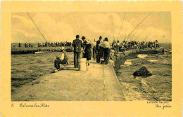 34 - Palavas Les Flots - Les Jetées - Animée - Pêcheurs - Carte Dentelée - CPSM Format CPA - Voir Scans Recto-Verso - Palavas Les Flots