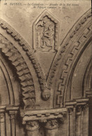 CPA Bayeux La Cathedrale Arcades De La Nef Datant De L'epoque Romaine - Bayeux