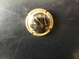 CAPSULE CHAMPAGNE   N° 983 - Autres & Non Classés