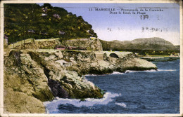 CPA Marseille Promenade De La Corniche Dans Le Fond La Plage - Endoume, Roucas, Corniche, Strände
