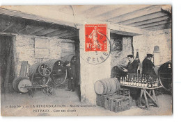 CPA 92 Puteaux La Revendication Société Coopérative Cave Aux Alcools - Puteaux