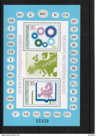 BULGARIE 1981 CONFERENCE DE MADRID III EUROPE Yvert BF 103B, Michel Block 117 NEUF** MNH Cote Yv 55 Euros - Blocs-feuillets