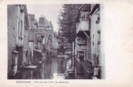 45 - Loiret -  MONTARGIS - Une Rue Sur L'eau - La Pecherie - Montargis