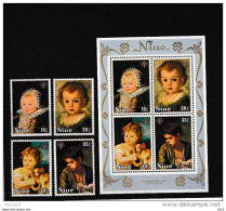 A08157)Niue 238 - 241** + Bl 15** - Niue