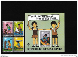 A08135)Malediven 822 - 825** + Bl 57** - Maldives (1965-...)