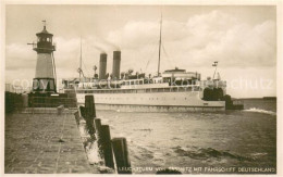 Sassnitz Ostseebad Ruegen Leuchtturm Mit Faehrschiff Deutschland - Sassnitz