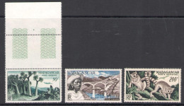 1954 Madagascar- Posta Aerea N. 75/77 - Aspetti Del Madagascar - MNH** - Autres & Non Classés