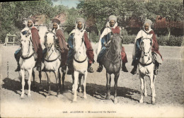 CPA Militaria Algerie Manoeuvres De Spahis - Uniforms