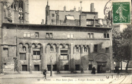 CPA Lyon Place Saint Jean Vestiges Romains - Lyon 1
