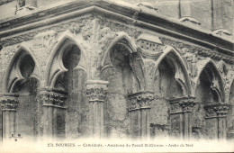 CPA Bourges Cathedrale Arcatures Du Portail St Etienne Arche De Noe - Bourges