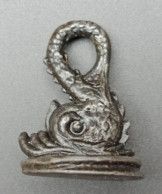 Sceau De Bronze Pour Cachet De Cire Représentant Un Dauphin Antique (non Gravé) - Seals