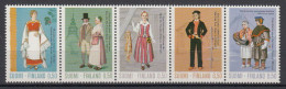 FINLANDIA 1972 - FINLAND - TRAJES DE EPOCA - TEMA TEXTIL - YVERT 674-678** EN TIRA - STRIP - Neufs