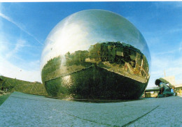 LA GEODE, DOME GEODESIQUE  COULEUR  REF 30150 - Other Monuments