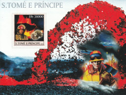 Sao Tome Et Principe - BLOC N°215 ** (2003) Volcanologie Et Minéraux - Sao Tome Et Principe