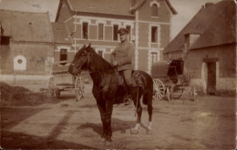 Photo CPA Soldat Zu Pferde - Feldpost (franchise)