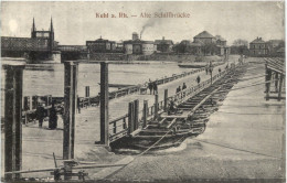 Kehl Am Rhein, Alte Schiffbrücke, Passanten - Kehl