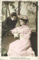 CPA Fantaisie Couple Il Sait Si Bien Dire Je T'aime Qu'un Tendre Coeur L'absout Sans Peine (couple) - Coppie