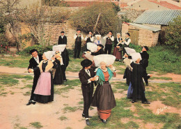17 ILE D OLERON  FOLKLORE OLERONAIS LES DEJHOUQUES - Ile D'Oléron