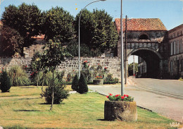 17 PONS L HOSPICE DES PELERINS - Pons