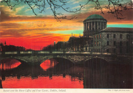 IRLANDE DUBLIN RIVER LIFFEY ET FOUR COURTS - Sonstige & Ohne Zuordnung