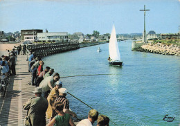 14 COURSEULLES  LA JETEE ET L ENTREE DU CANAL - Courseulles-sur-Mer