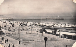 14 TROUVILLE SUR MER LA PLAGE - Trouville