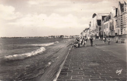 35 PARAME LA DIGUE ET LES HOTELS - Parame
