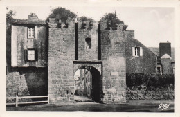 44 GUERANDE PORTE DE SAILLE - Guérande