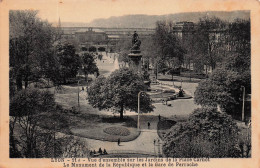 69 LYON PLACE CARNOT ET GARE DE PERRACHE - Sonstige & Ohne Zuordnung