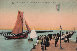 14 TROUVILLE SUR MER L ENTREE DU PORT - Trouville