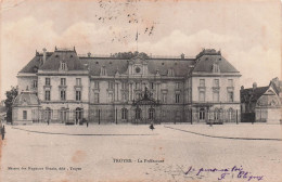 10 TROYES LA PREFECTURE - Troyes