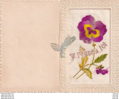 A12- CARTE BRODEE A 2 VOLETS  " JE PENSE A TOI " -  FLEUR  PENSÉE -  AVEC JOYEUSES PAQUES - ( 2 SCANS ) - Embroidered