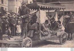 I24-60) COMPIEGNE - FETES EN L ' HONNEUR DE JEANNE D'ARC - DAMES DE LA COUR - ( 2 SCANS ) - Compiegne