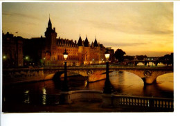 CPSM  10.5 X 15 PARIS La Conciergerie    Au Coucher Du Soleil - Other Monuments