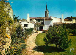 17 - Ile De Ré - La Couarde Sur Mer - Maisons Rhétaises Et Le Clocher De L'Eglise - Carte Neuve - CPM - Voir Scans Recto - Ile De Ré